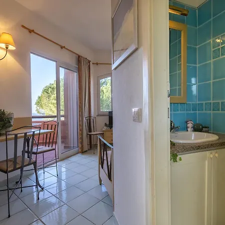 דירה Cala Rossa 1505 By Interhome Trinità dʼAgultu